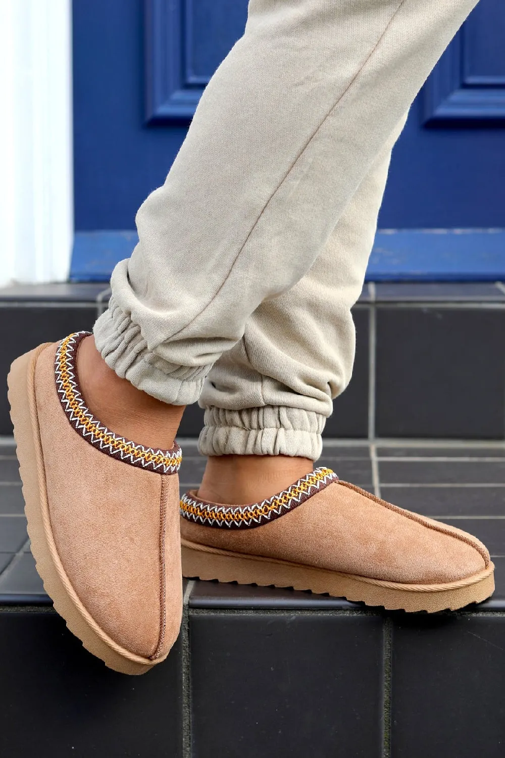 CAMEL FAUX SUEDE EMBROIDED AZTEC DETAIL COZY FLUFFY SLIPPERS BOOTS BOOTIES