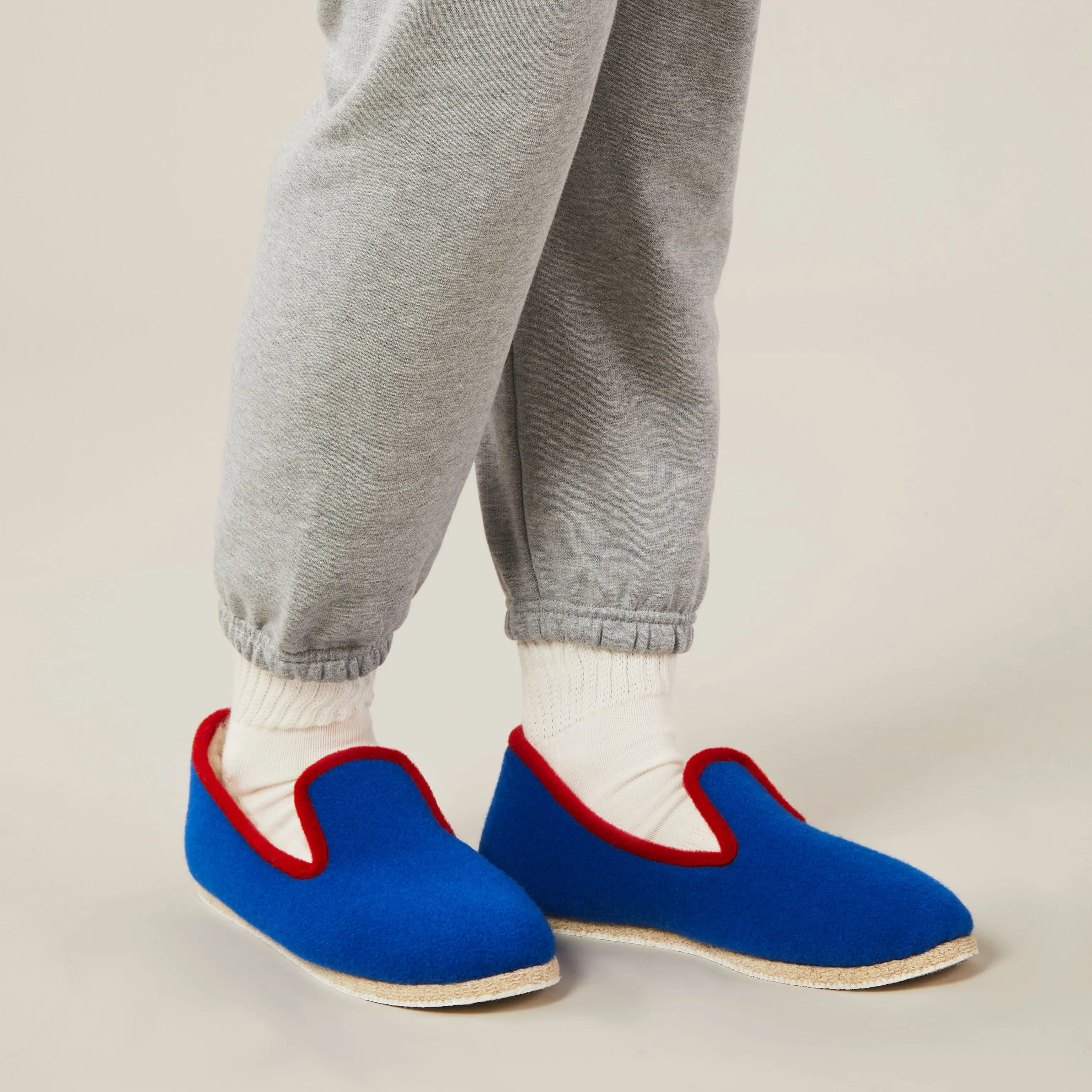 Charentaise Wool Slippers - Blue/ Red