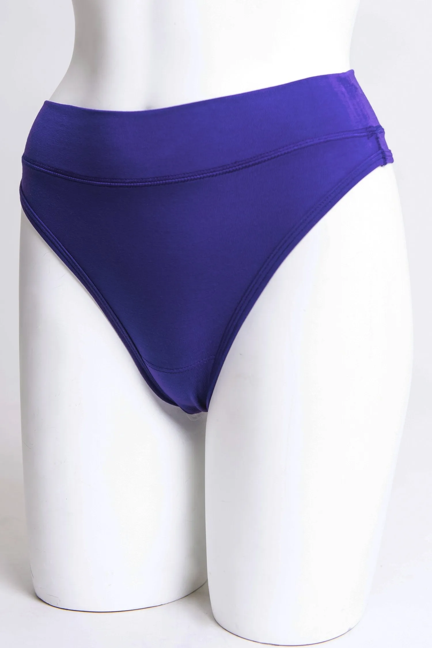 La Thong, Violet, Bamboo