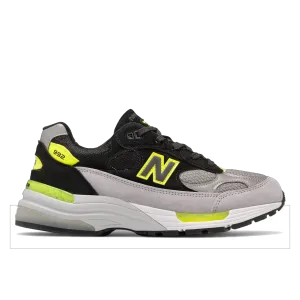 NEW BALANCE M992 MADE IN USA Mens Sneakers
