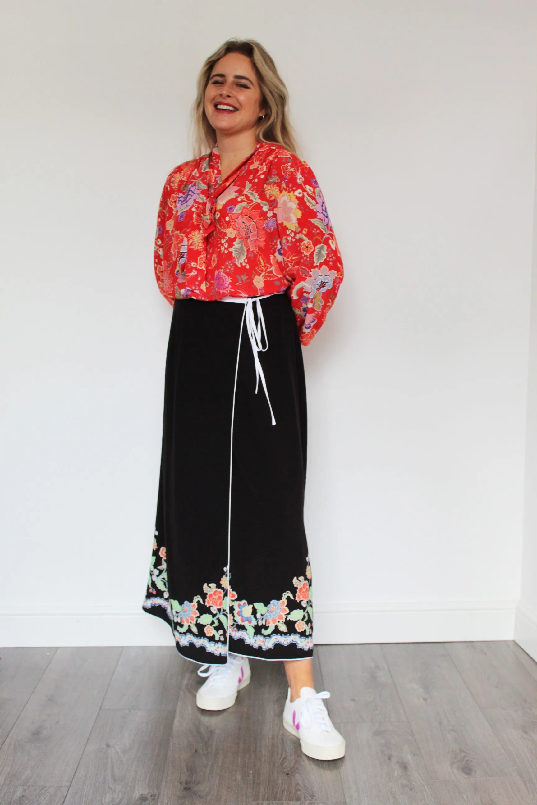 RIXO Moss Blouse in Peony Flora Red