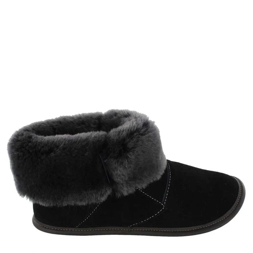 Two-tone Shin Hugger Slippers