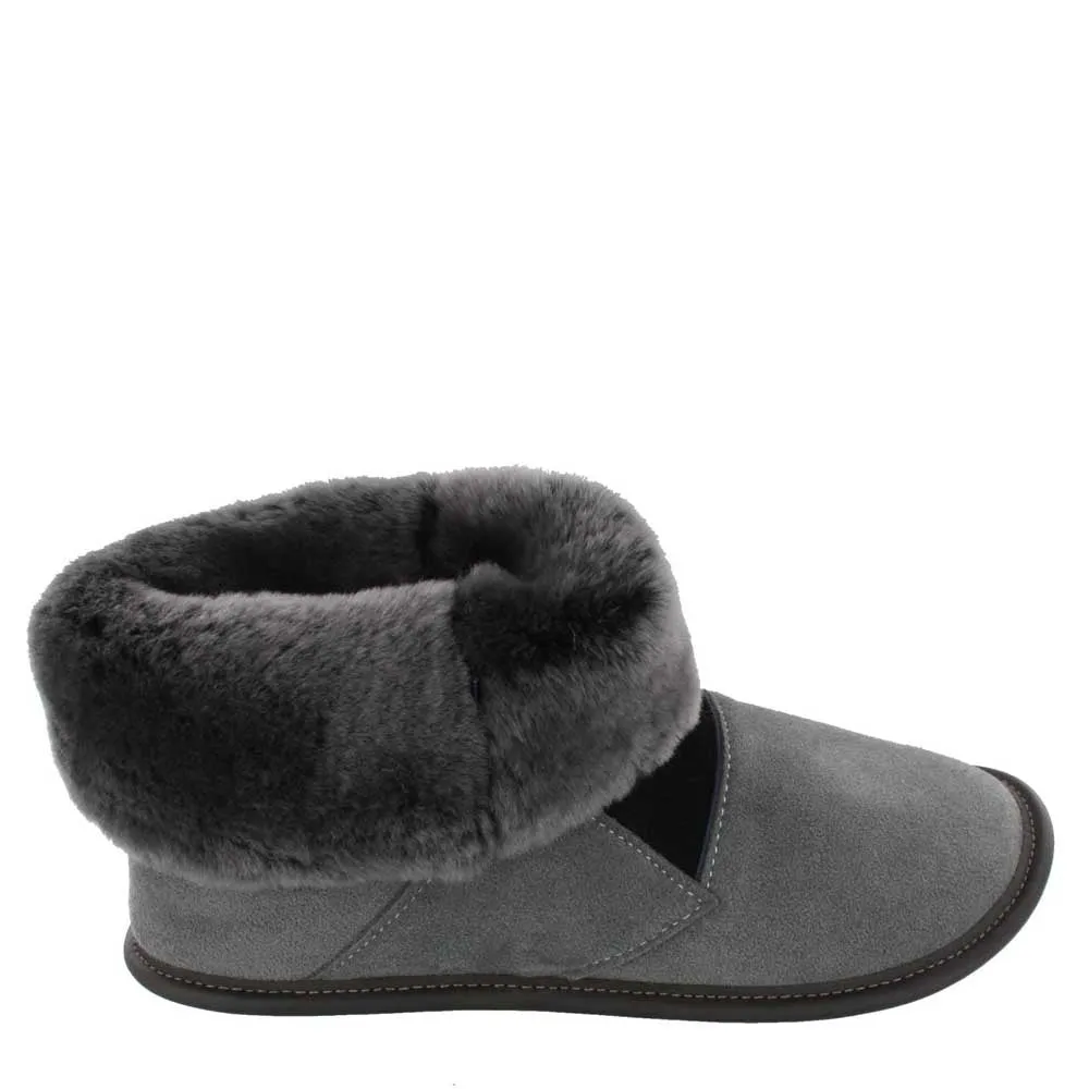 Two-tone Shin Hugger Slippers